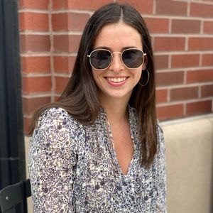 Meet your Posher, Samantha